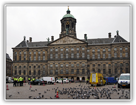 Amsterdam - Domplatz mit altem Rathaus