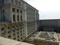 Bukarest - Palast des Volkes (am Dach)