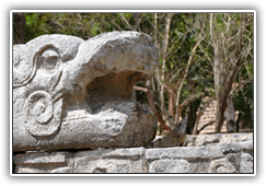 Chichén Itzá - Plattform der Adler