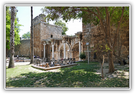 Antalya - Hadrianstor