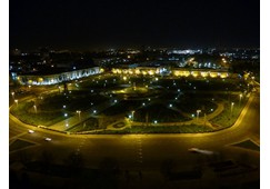 Amir Timur Square bei Nacht